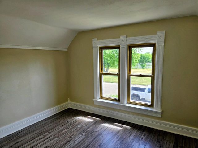 288 Riverside Street, Janesville, WI 53548