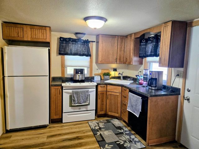 288 Riverside Street, Janesville, WI 53548