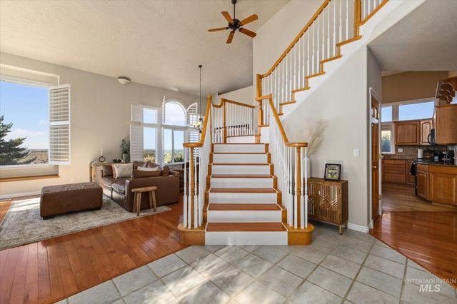 6491 N Hillsboro Pl, Boise, ID 83703