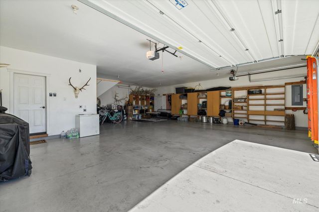 6491 N Hillsboro Pl, Boise, ID 83703