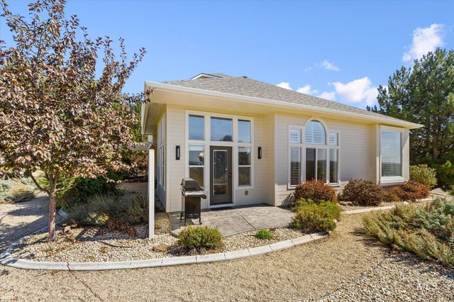 6491 N Hillsboro Pl, Boise, ID 83703