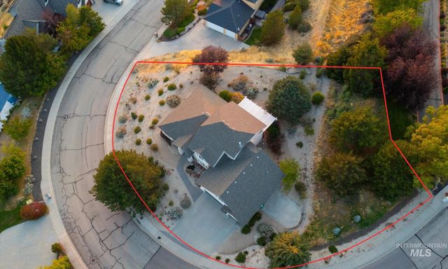 6491 N Hillsboro Pl, Boise, ID 83703
