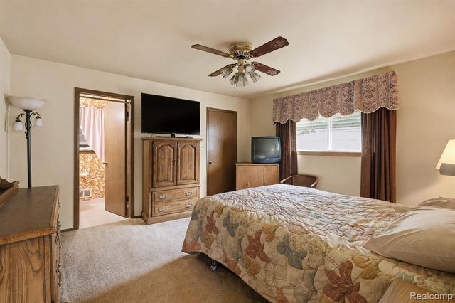 25760 Southwood Drive, Southfield, MI 48075
