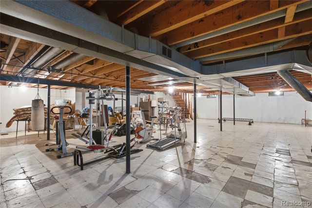 25760 Southwood Drive, Southfield, MI 48075