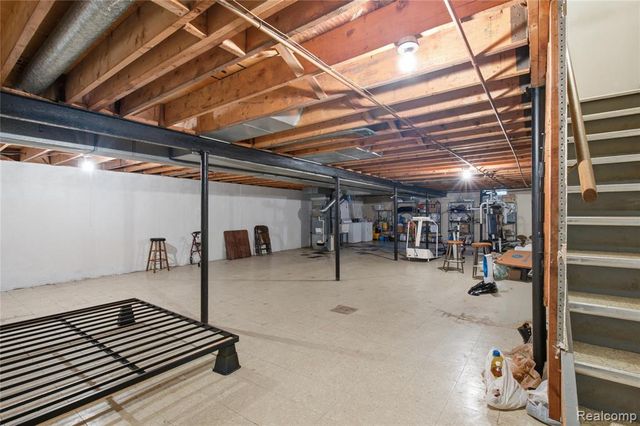 25760 Southwood Drive, Southfield, MI 48075