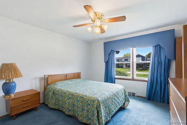 25760 Southwood Drive, Southfield, MI 48075