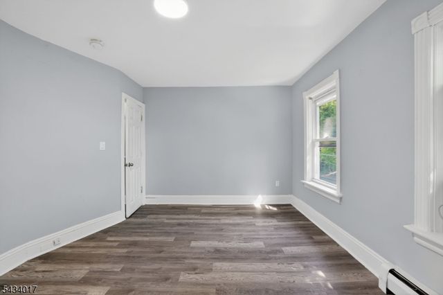 582 Roseberry St, Phillipsburg Town, NJ 08865
