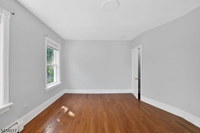 582 Roseberry St, Phillipsburg Town, NJ 08865