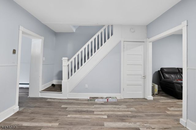 582 Roseberry St, Phillipsburg Town, NJ 08865