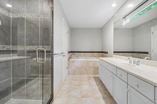 6573 Summit Ridge, Independence Charter Township, MI 48346