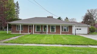 225 E Park Avenue, Flushing, MI 48433