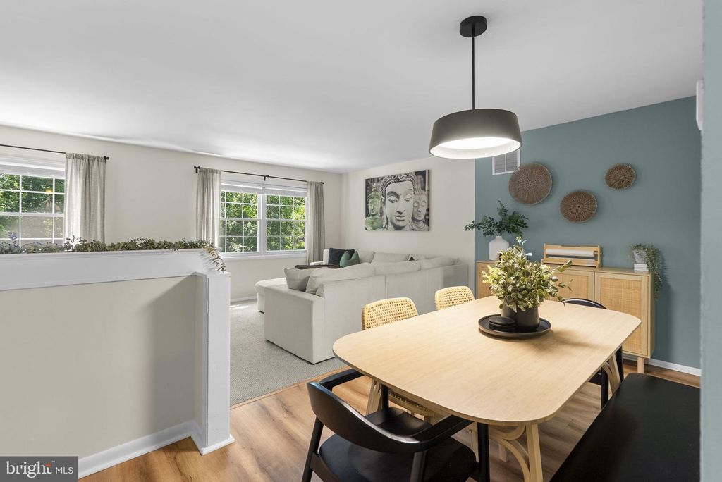 Image 10 of property listing at 1673 FOREST HILL CT, Crofton, MD 21114