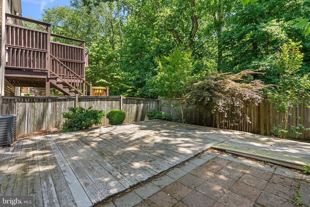 Image 33 of property listing at 1673 FOREST HILL CT, Crofton, MD 21114