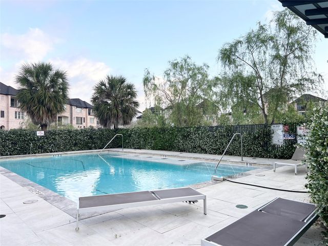 2713 Kinsley Oaks Drive, Houston, TX 77007