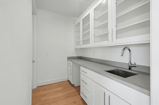 2713 Kinsley Oaks Drive, Houston, TX 77007