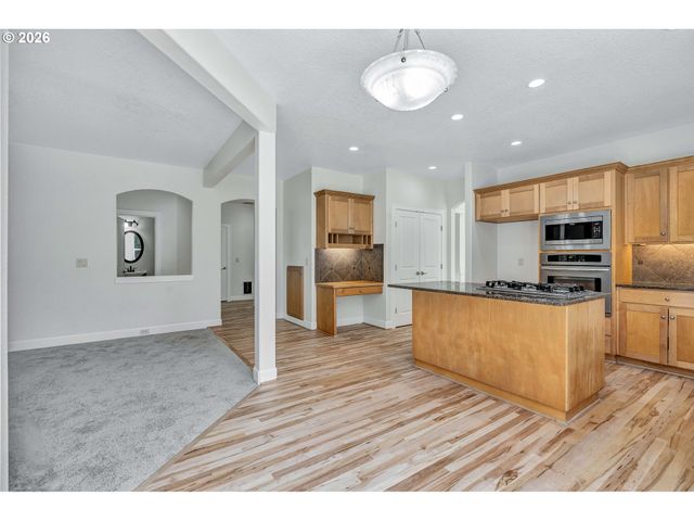 1018 34TH Pl, Forest Grove, OR 97116