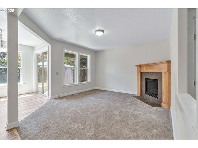 1018 34TH Pl, Forest Grove, OR 97116