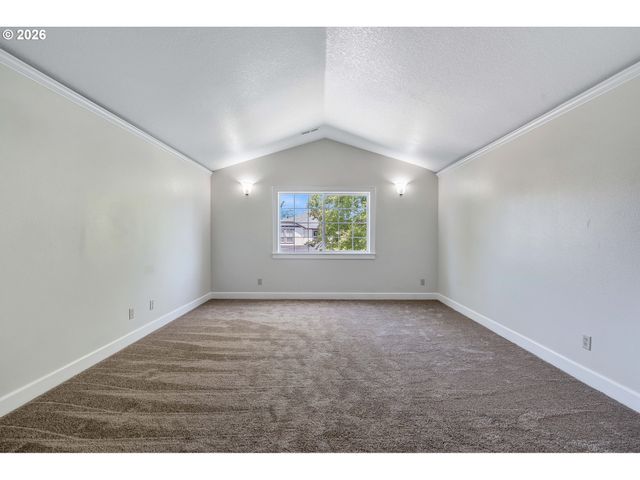 1018 34TH Pl, Forest Grove, OR 97116