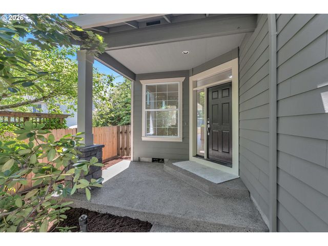 1018 34TH Pl, Forest Grove, OR 97116