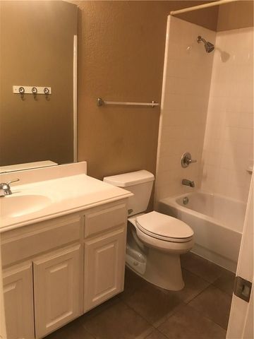 4205 Calloway Drive, Mansfield, TX 76063