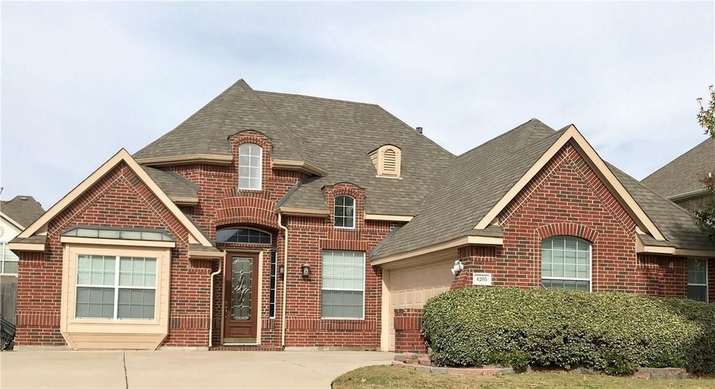 4205 Calloway Drive, Mansfield, TX 76063