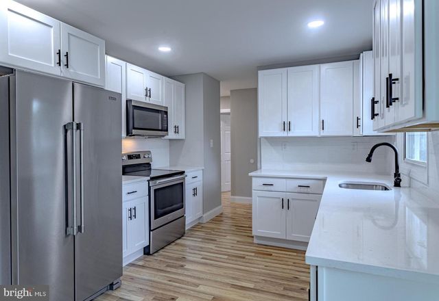 39 MIDDLETON LN, Willingboro, NJ 08046
