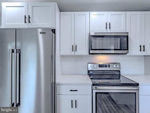 39 MIDDLETON LN, Willingboro, NJ 08046