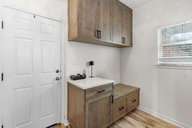 22128 Rose Grass LN, Spicewood, TX 78669