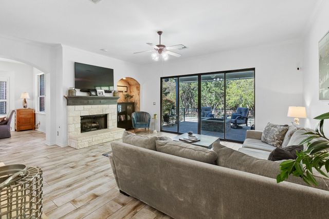 22128 Rose Grass LN, Spicewood, TX 78669