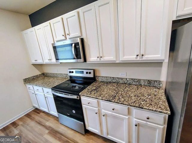 308 Jade Laurel Lane, Locust Grove, GA 30248