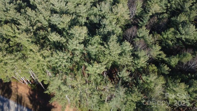 597 Peninsula Reserve Road 34, Nebo, NC 28761