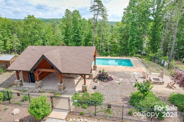 597 Peninsula Reserve Road 34, Nebo, NC 28761