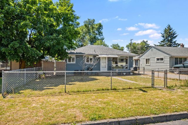 3018 N Nora Ave, Spokane, WA 99207