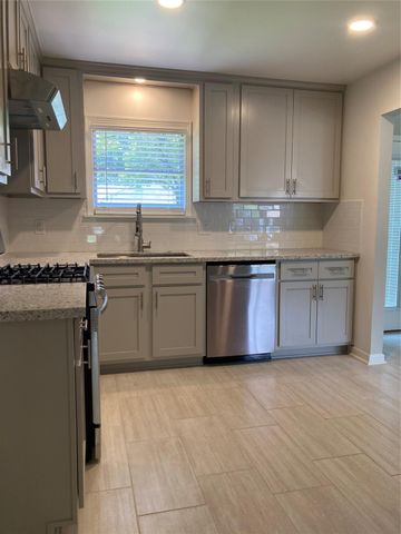 1605 Lamonte Lane, Houston, TX 77018