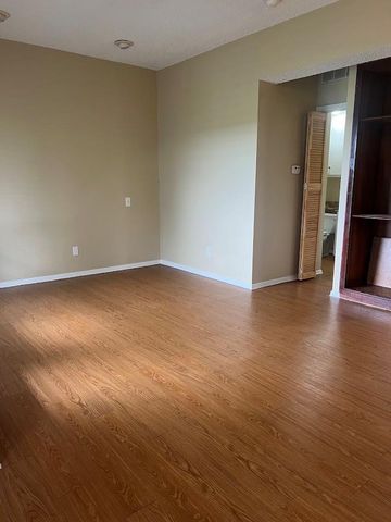 2612 San Pedro ST 117, Austin, TX 78705