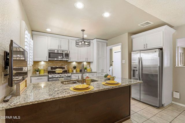 10365 KELLOGG Street, El Paso, TX 79924