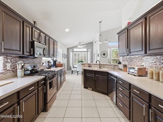 590 Wedge Lane, Fernley, NV 89408