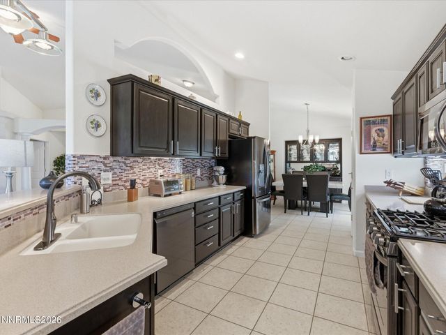 590 Wedge Lane, Fernley, NV 89408