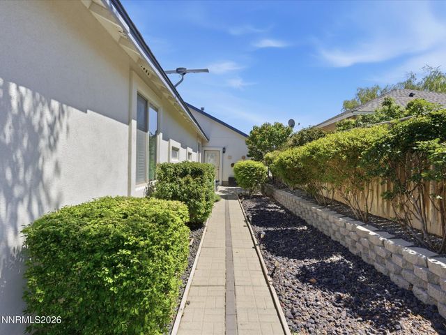 590 Wedge Lane, Fernley, NV 89408
