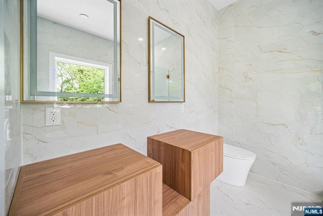 526 Doremus Avenue, Glen Rock, NJ 07452