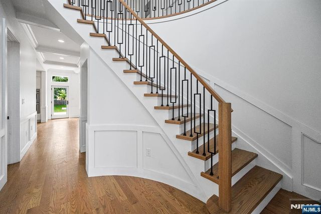 526 Doremus Avenue, Glen Rock, NJ 07452