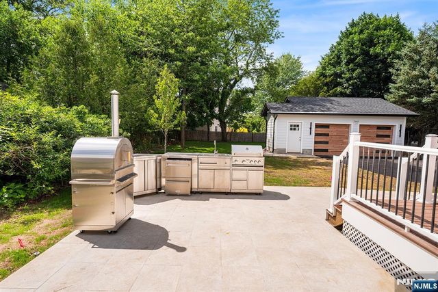 526 Doremus Avenue, Glen Rock, NJ 07452