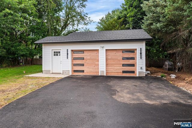 526 Doremus Avenue, Glen Rock, NJ 07452