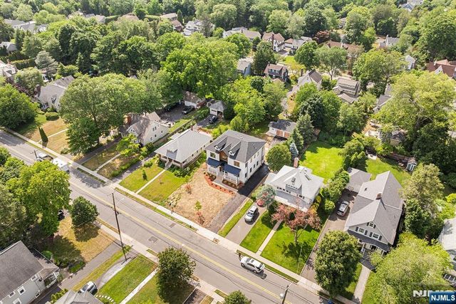 526 Doremus Avenue, Glen Rock, NJ 07452