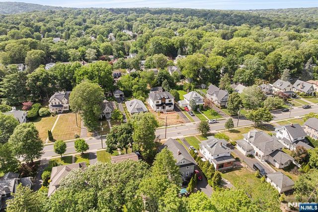 526 Doremus Avenue, Glen Rock, NJ 07452