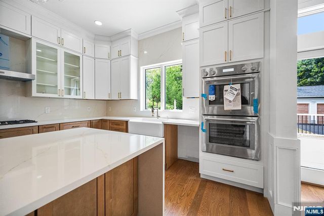 526 Doremus Avenue, Glen Rock, NJ 07452