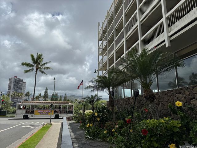 445 Seaside Avenue 3206, Honolulu, HI 96815