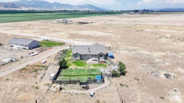 2673 S 2400 W, Weston, ID 83286