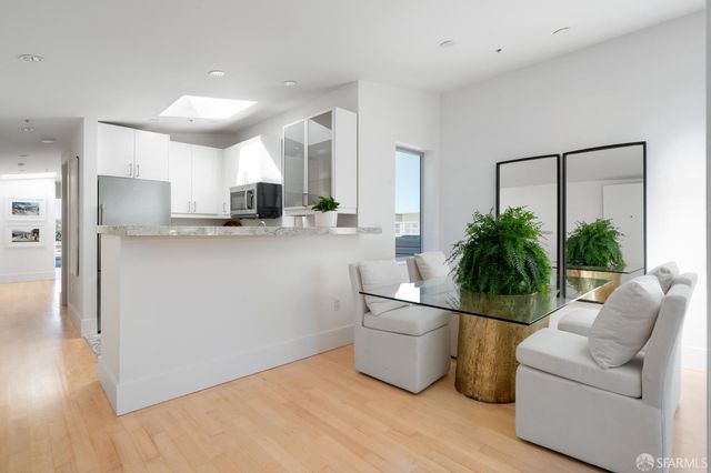 2315 Van Ness Avenue 7, San Francisco, CA 94109