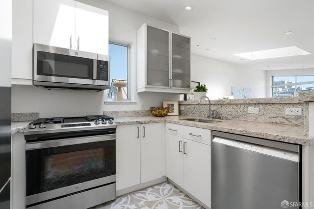 2315 Van Ness Avenue 7, San Francisco, CA 94109